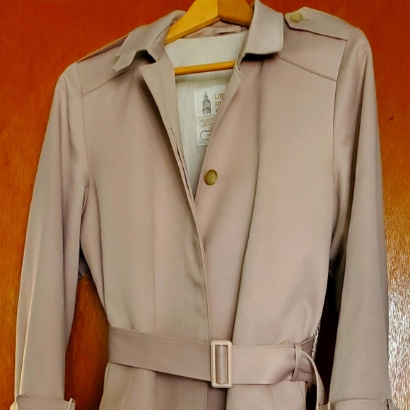 London Fog Jackets & Blazers - London Fog Maincoat Spring/Fall Raincoat Size 12 M